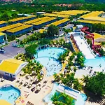 Lacqua Diroma Resort